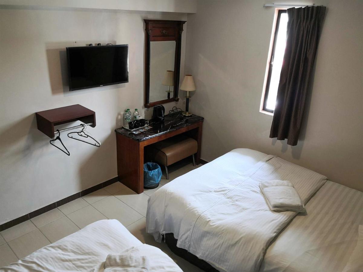 Hotel Bliss Skudai Extérieur photo