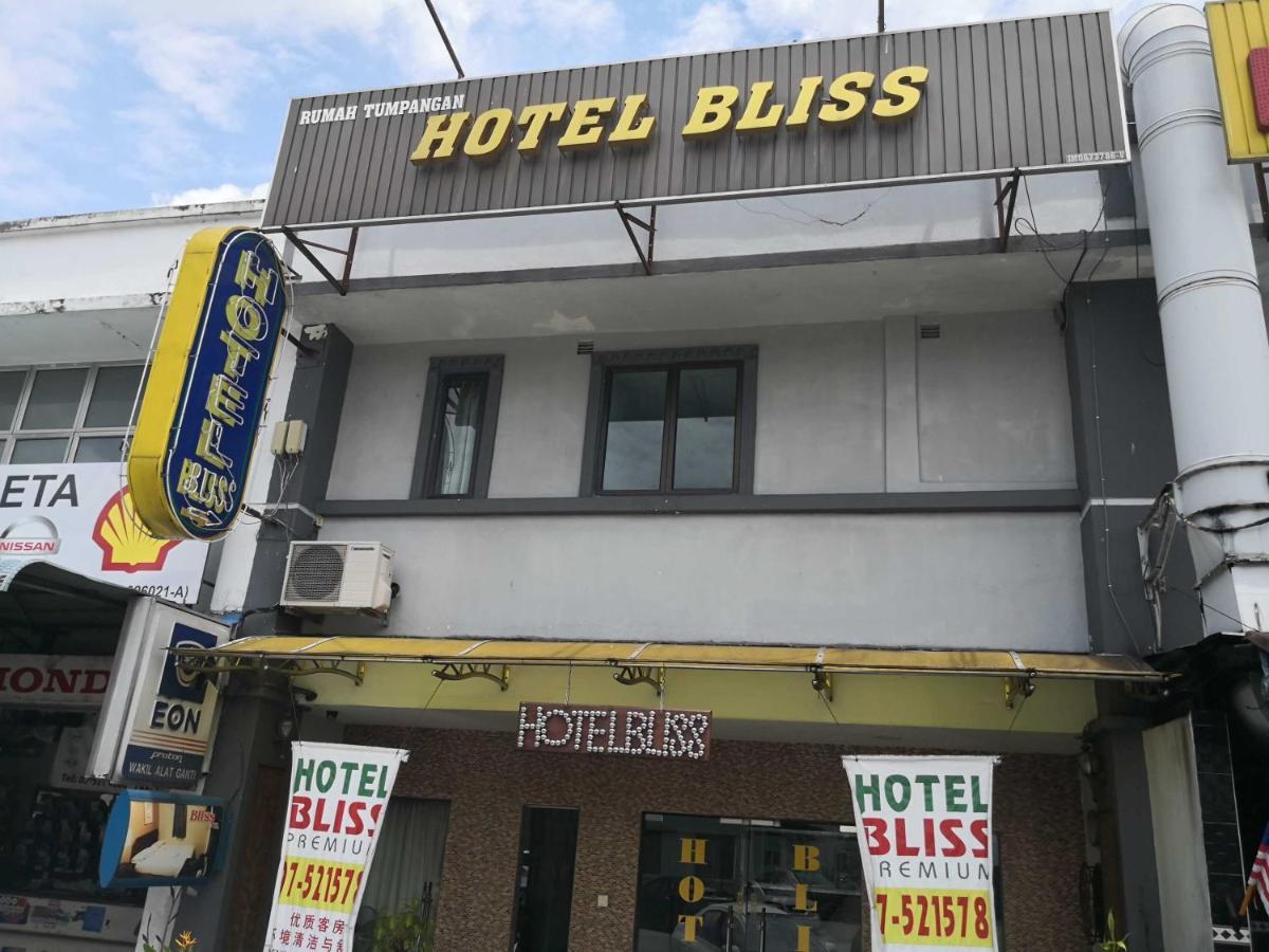 Hotel Bliss Skudai Extérieur photo