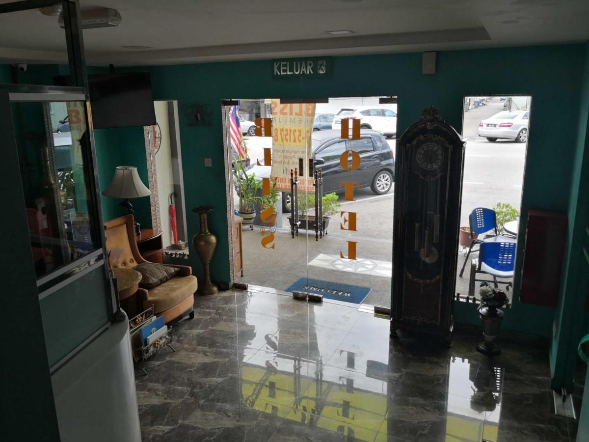 Hotel Bliss Skudai Extérieur photo