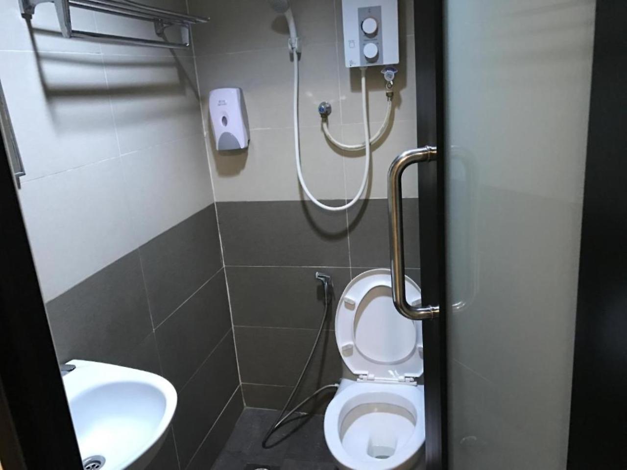 Hotel Bliss Skudai Extérieur photo